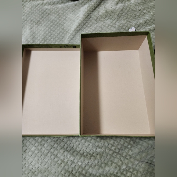 Gucci Gift Box, Green, EUC - Picture 5 of 8